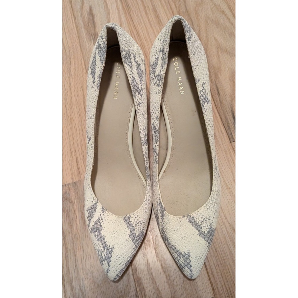 Cole Haan Grand Womens 9.5B Snakeskin Embossed Leather Block Heel Pumps Cream